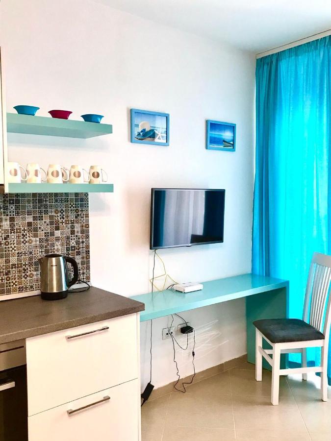 The Azure Apartment *